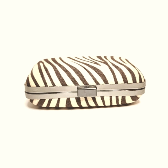 EUC Nine West Zebra Print Crossbody Clutch - Picture 3 of 9
